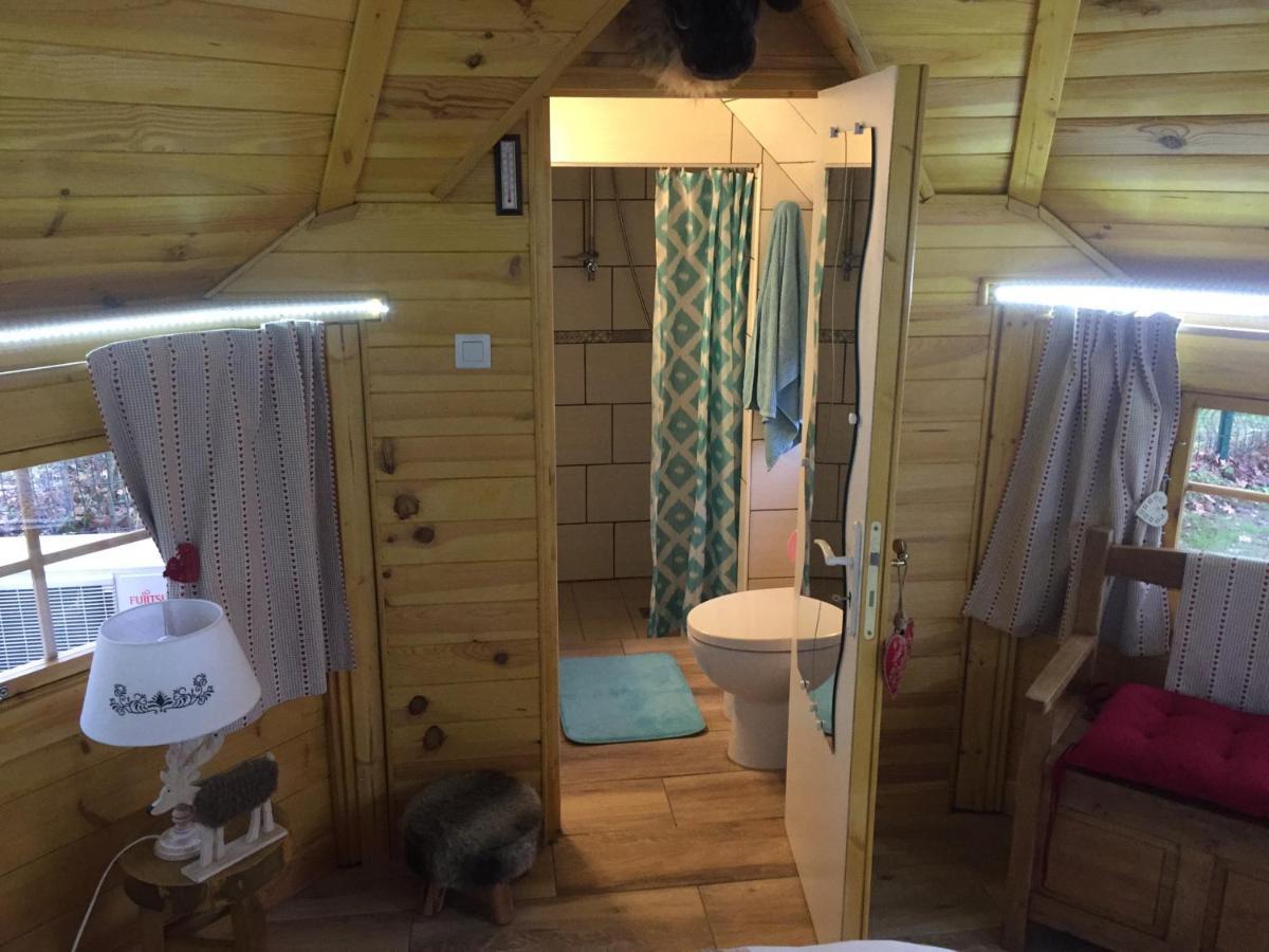 Alaguyauder Le Kota Panzió Chatillon-sur-Broue Kültér fotó